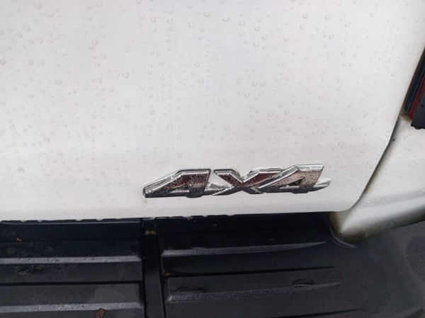 2023-Toyota-Hilux-28-GD-6-Raised-Body-Legend-Auto-Extended-Cab image:7