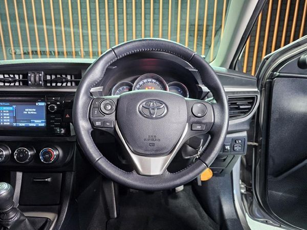 2015-Toyota-Corolla-14-D-Prestige image:9