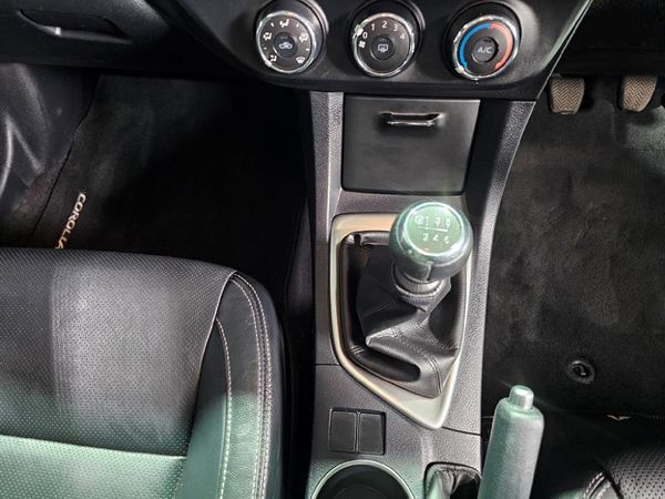 2015-Toyota-Corolla-14-D-Prestige image:14