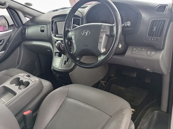 2021-Hyundai-H-1-25-CRDi-Elite-Auto-12-seat image:8