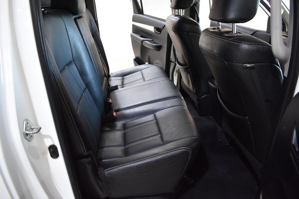 2022-Toyota-Hilux-24-GD-6-Raised-Body-Raider-Auto-Double-Cab image:9