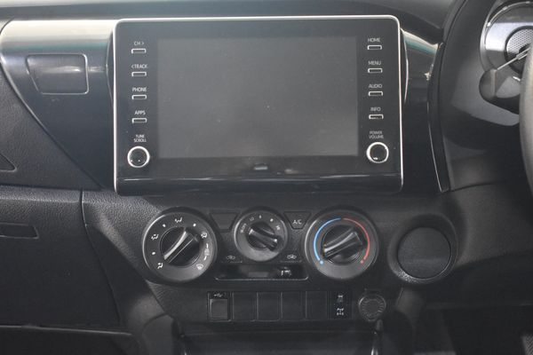2022-Toyota-Hilux-24-GD-6-Raised-Body-Raider-Auto-Double-Cab image:13