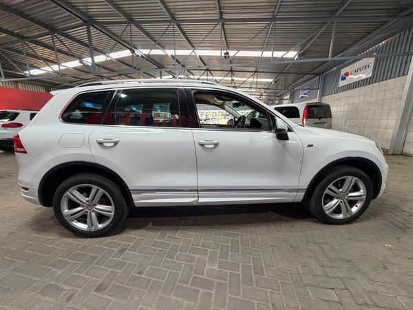 2014-Volkswagen-Touareg-30-V6-TDI-Auto-Bluemotion-180kW image:27