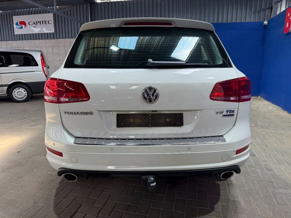 2014-Volkswagen-Touareg-30-V6-TDI-Auto-Bluemotion-180kW image:6