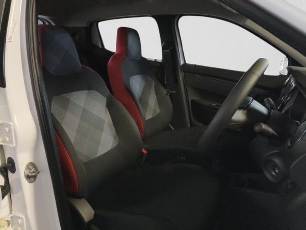 2026-Renault-Kwid-10-Techno image:15