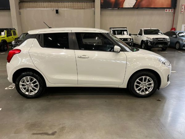 2021-Suzuki-Swift-12-GLX-Auto image:1