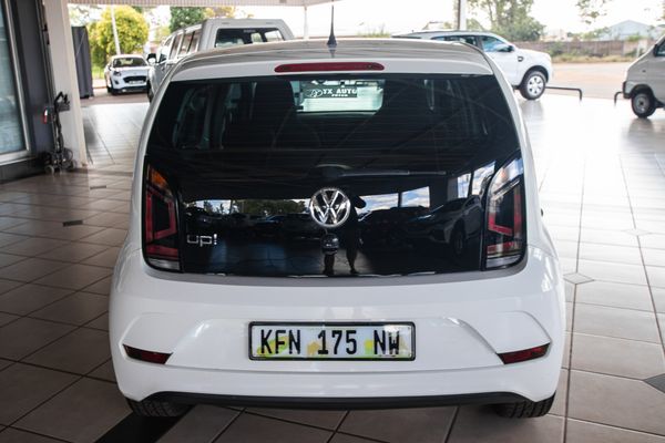 2017-Volkswagen-Up-Move-Up-10-5-dr image:5