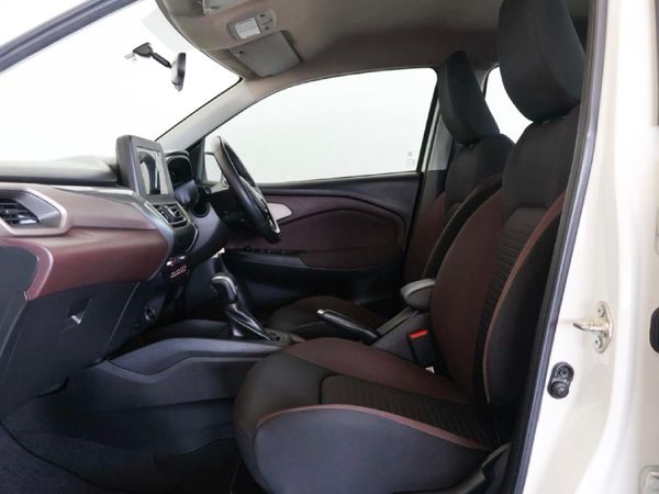 2025-Toyota-Starlet-Cross-15XS-Auto image:16
