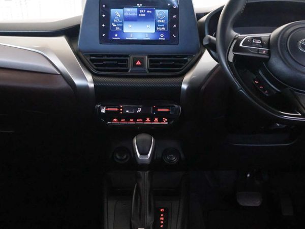 2025-Toyota-Starlet-Cross-15XS-Auto image:19