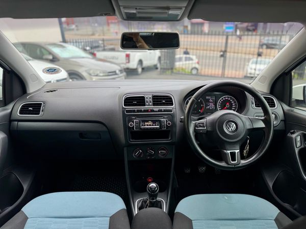 2013-Volkswagen-Polo-12-TDI-Bluemotion-5-dr image:13