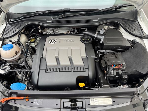 2013-Volkswagen-Polo-12-TDI-Bluemotion-5-dr image:16