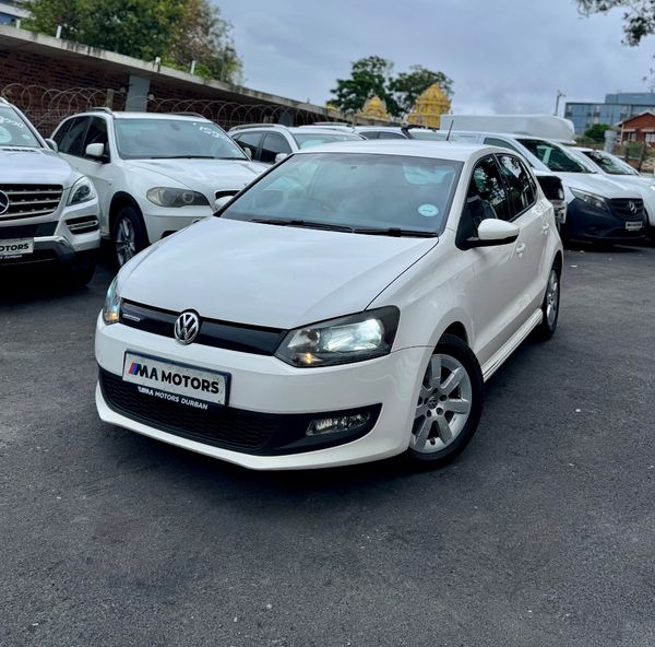 2013-Volkswagen-Polo-12-TDI-Bluemotion-5-dr image:1