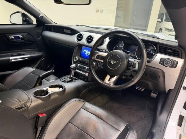 2017-Ford-Mustang-50-GT-Auto image:13