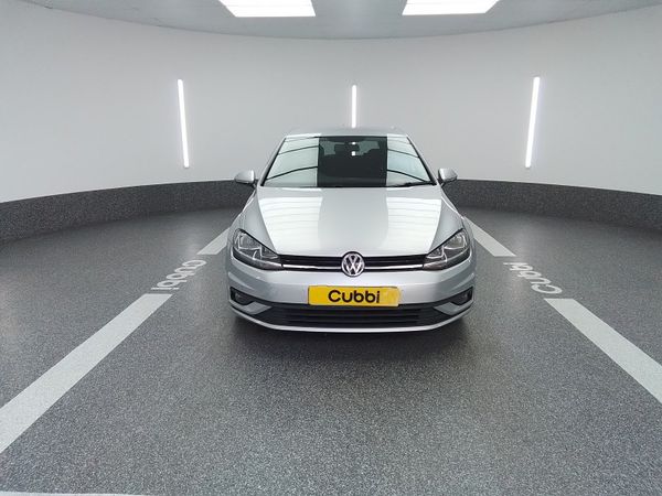 2019-Volkswagen-Golf-VII-10-TSI-Trendline image:1