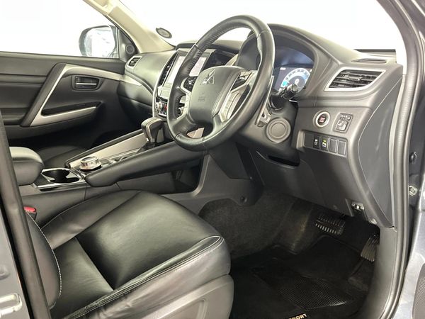 2021-Mitsubishi-Pajero-Sport-24D-4x4-Exceed-Auto image:9