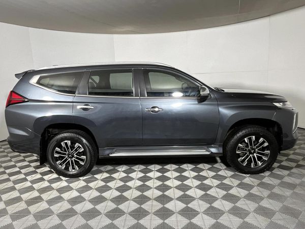 2021-Mitsubishi-Pajero-Sport-24D-4x4-Exceed-Auto image:16