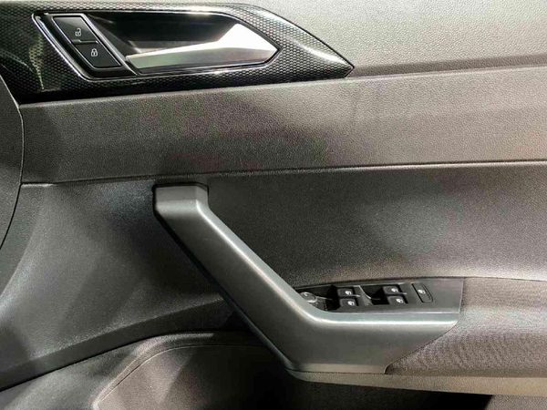 2025-Volkswagen-Polo-10-TSI-Life-Auto-DSG image:12