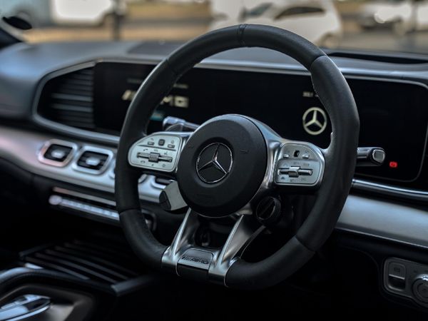 2021-Mercedes-AMG-GLE-63-S-AMG-4Matic image:12