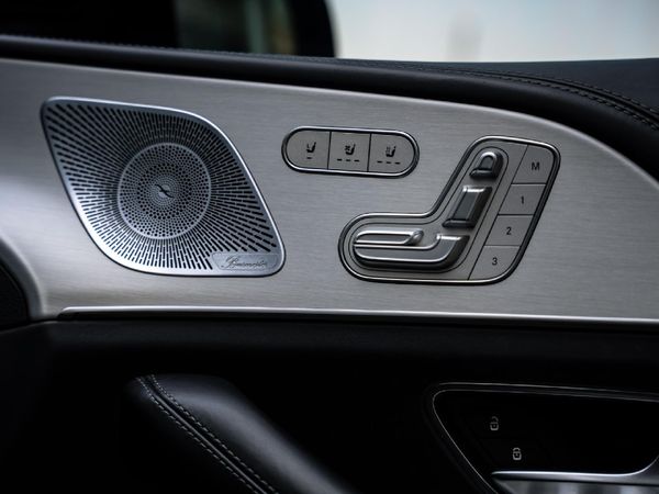 2021-Mercedes-AMG-GLE-63-S-AMG-4Matic image:14