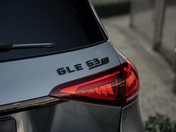 2021-Mercedes-AMG-GLE-63-S-AMG-4Matic image:18