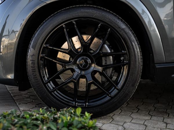 2021-Mercedes-AMG-GLE-63-S-AMG-4Matic image:6