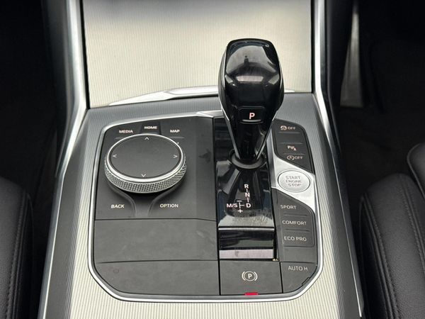 2019-BMW-3-Series-320d-Auto image:10