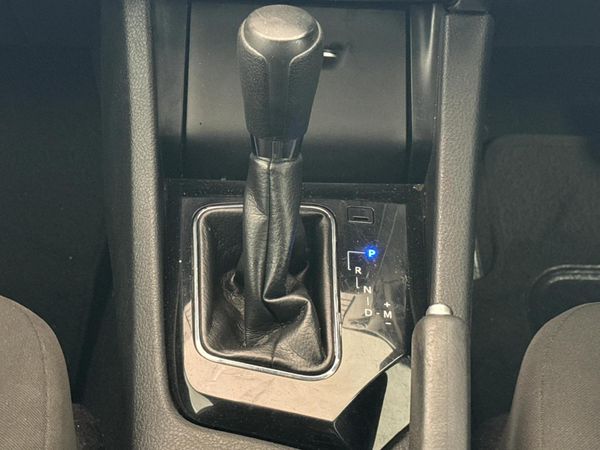 2021-Toyota-Corolla-Quest-18-Auto image:10