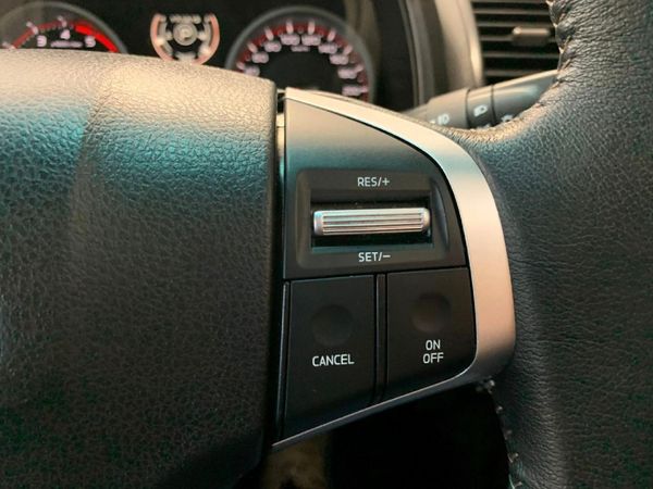 2021-Isuzu-D-Max-300-LX-Auto-Double-Cab image:18
