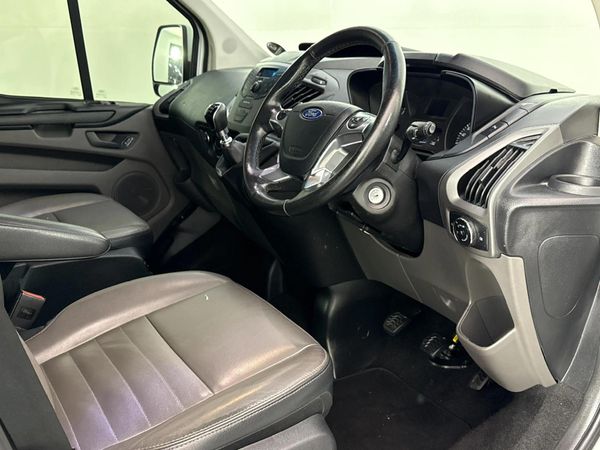 2021-Ford-Tourneo-Custom-LTD-22-TDCi-SWB-114kW image:8