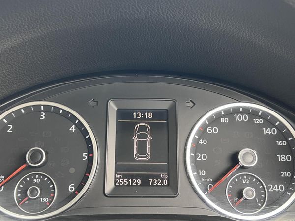 2014-Volkswagen-Tiguan-20-TDI-Bluemotion-Trend-Fun image:9