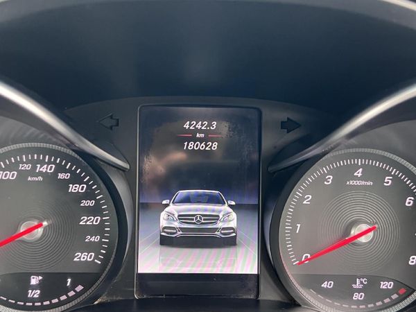 2014-Mercedes-Benz-C-Class-C-180-Auto image:9