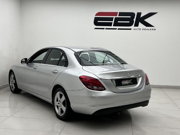 2014-Mercedes-Benz-C-Class-C-180-Auto image:3