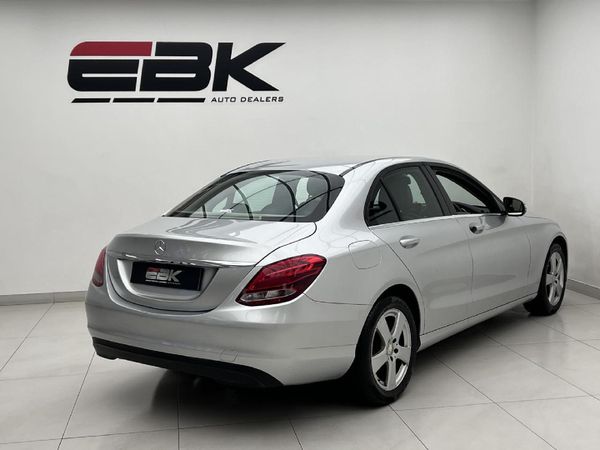 2014-Mercedes-Benz-C-Class-C-180-Auto image:5