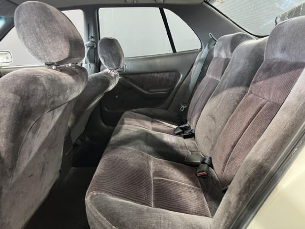 1995-Toyota-Camry-200-Si image:9