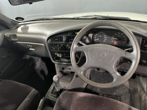 1995-Toyota-Camry-200-Si image:10