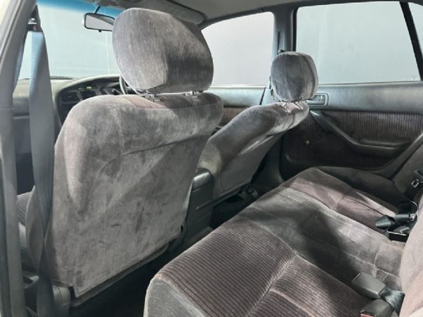 1995-Toyota-Camry-200-Si image:8