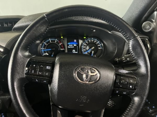 2023-Toyota-Hilux-28-GD-6-Raised-Body-Legend-Extended-Cab image:10