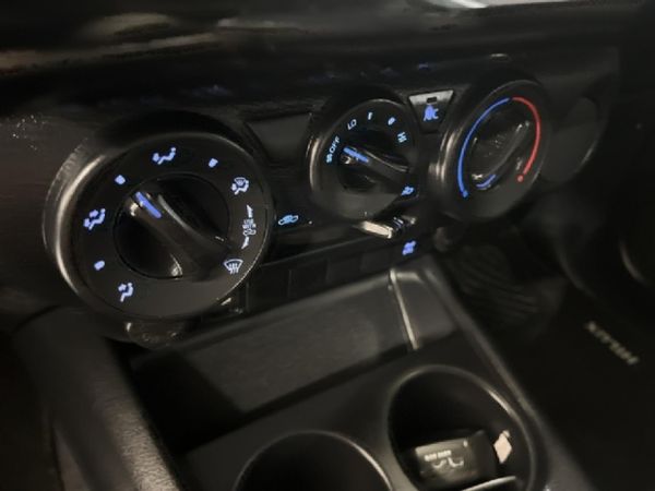2023-Toyota-Hilux-28-GD-6-Raised-Body-Legend-Extended-Cab image:12