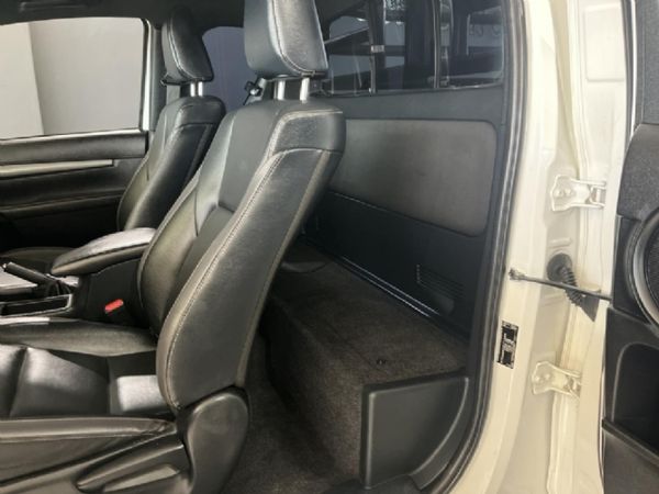 2023-Toyota-Hilux-28-GD-6-Raised-Body-Legend-Extended-Cab image:8