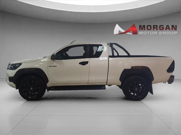 2022-Toyota-Hilux-28-GD-6-Raised-Body-Legend-Extended-Cab image:3