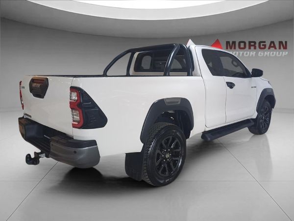 2022-Toyota-Hilux-28-GD-6-Raised-Body-Legend-Extended-Cab image:6