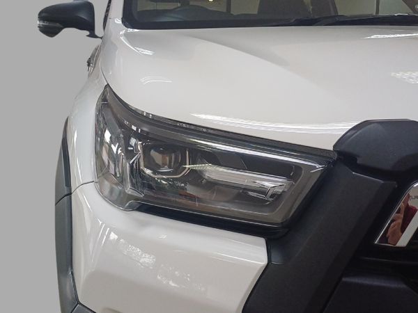 2022-Toyota-Hilux-28-GD-6-Raised-Body-Legend-Extended-Cab image:8