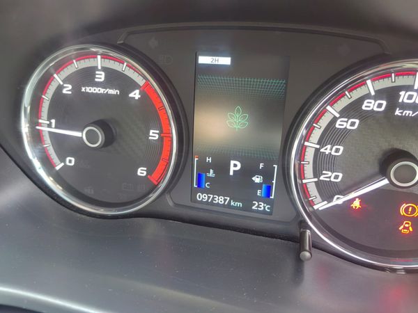2023-Mitsubishi-Triton-24-Di-Dc-Xtreme-4x4-Auto-Double-Cab image:10