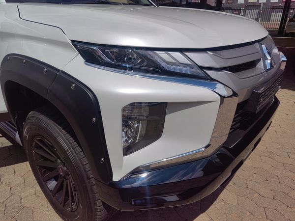 2023-Mitsubishi-Triton-24-Di-Dc-Xtreme-4x4-Auto-Double-Cab image:6