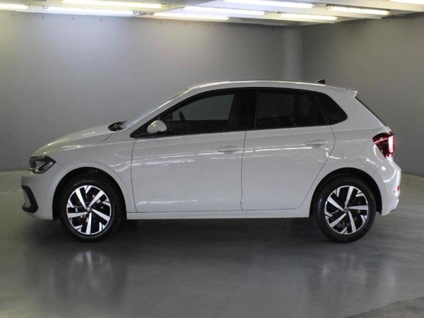 2026-Volkswagen-Polo-10-TSI-Life image:4
