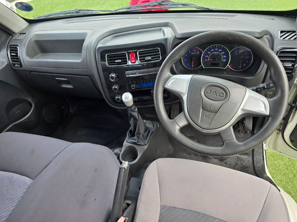 2021-JAC-X200-S-28-TD-15-ton-Dropside image:6
