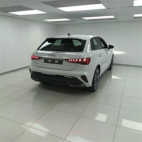 2026-Audi-A3-Sportback-35-TFSI-Auto image:10