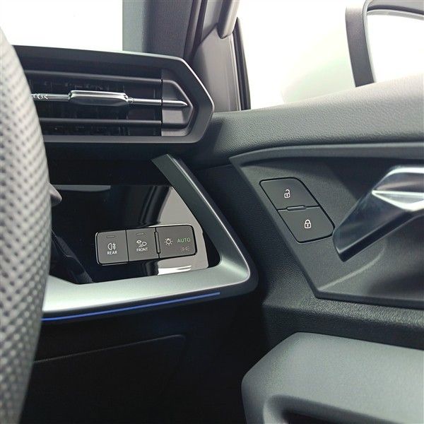 2026-Audi-A3-Sportback-35-TFSI-Auto image:33