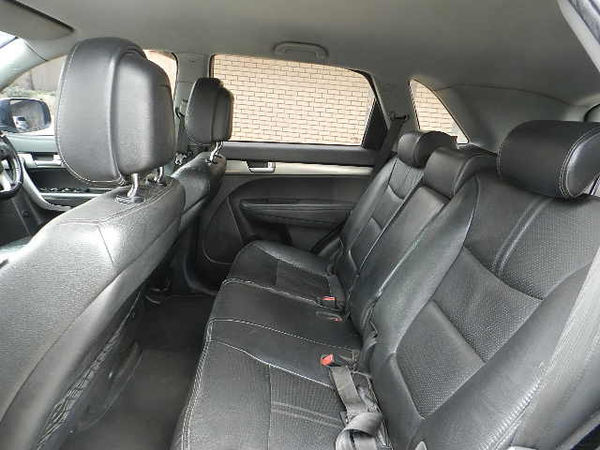 2012-Kia-Sorento-35-Auto image:9