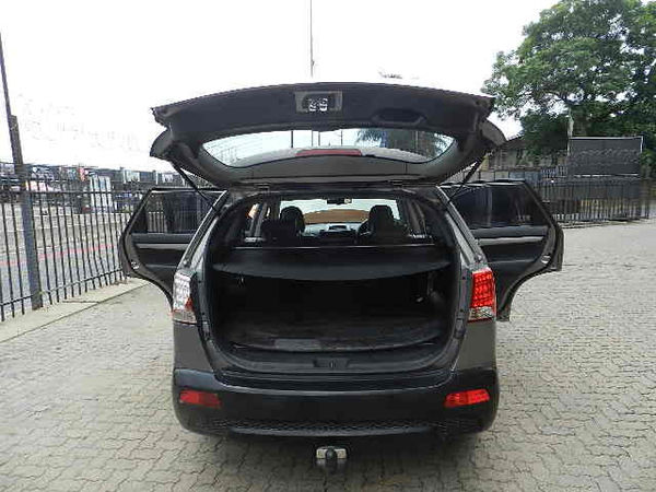 2012-Kia-Sorento-35-Auto image:19